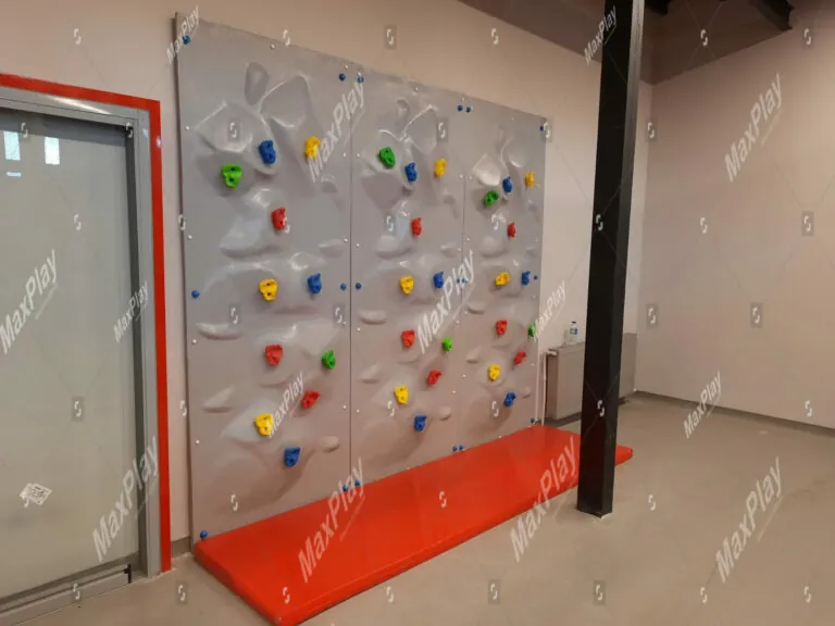 Fiber Climbing Wall (100cm x 260h)