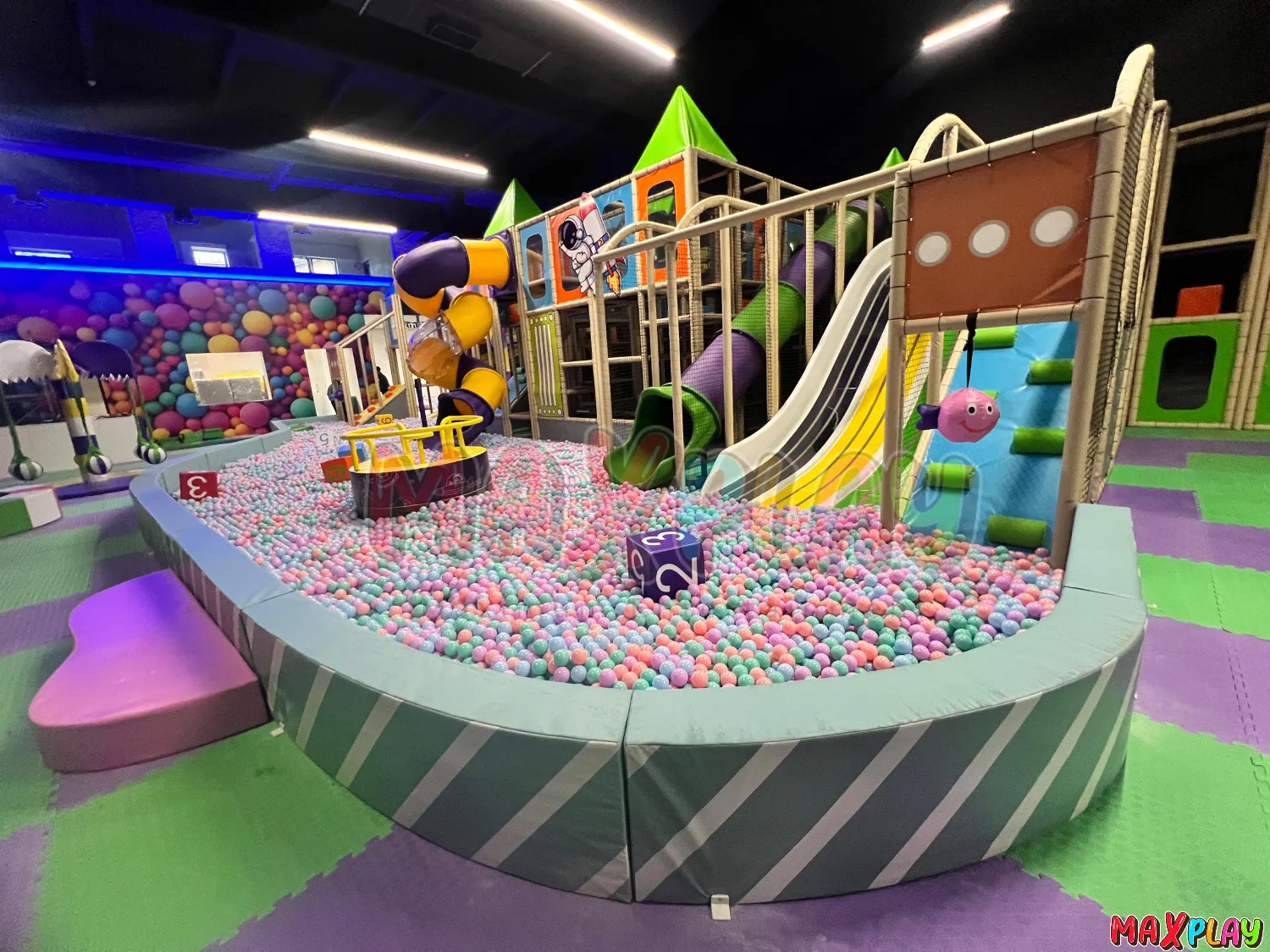 MaxPlay | Commercial Indoor Playsets in Poland: Available Options and Features