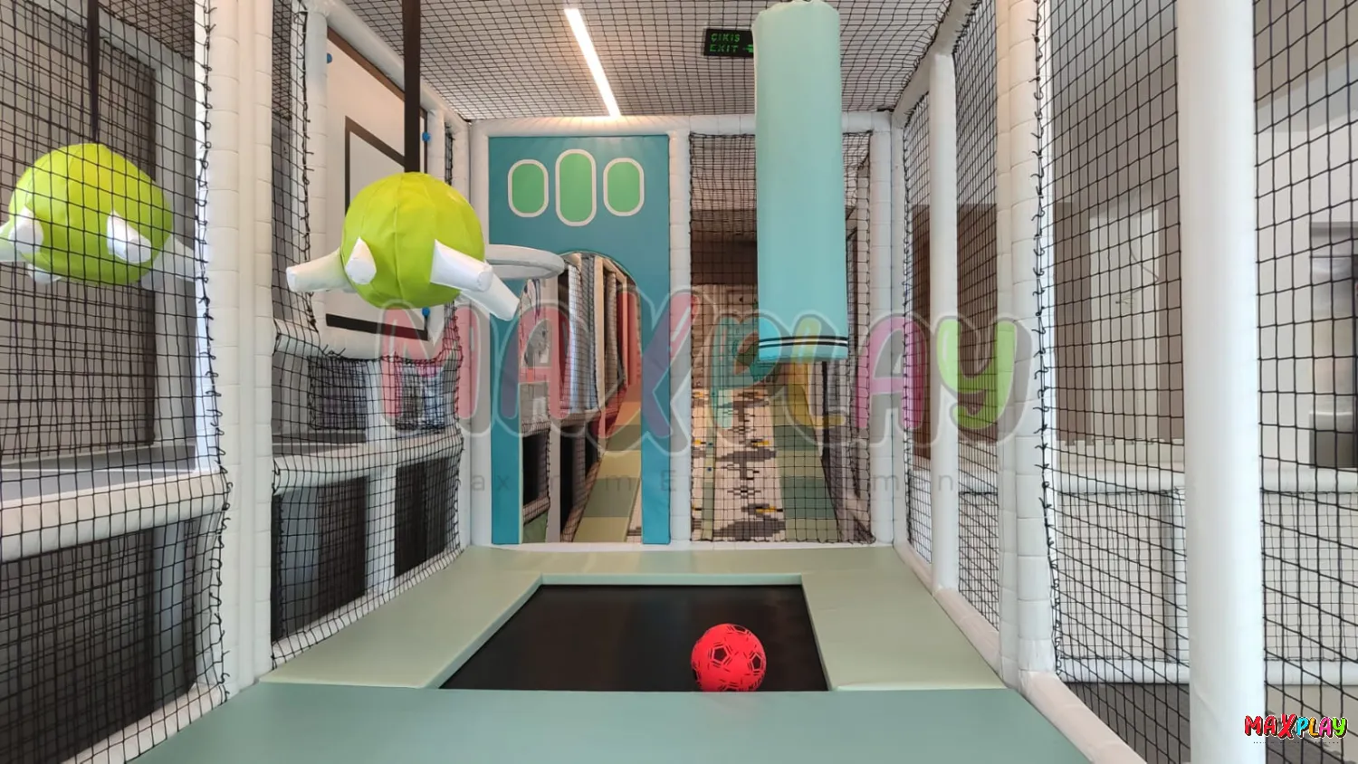 MaxPlay - Indoor Playground Design and Build Services in Germany Step-by-Step Setup